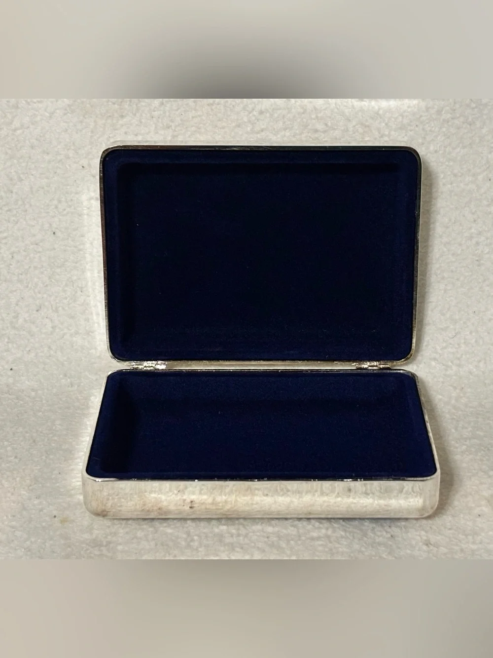 Elegant Silver Metallic Evening Clutch - Brand Unknown